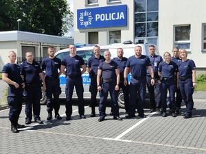 Policjanci z Gołdapi podczas challenge&#039;u