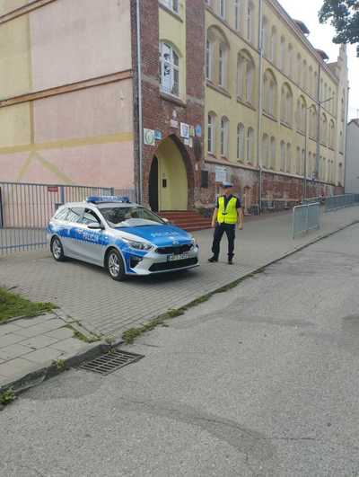 policjanci